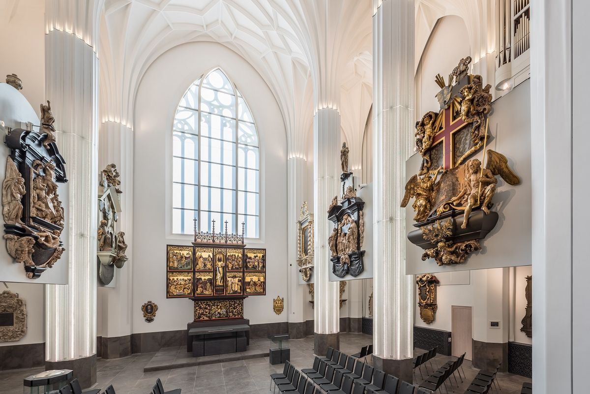 zur Vergrößerungsansicht des Bildes: Der Altarraum im Paulinum – Aula und Universitätskirche St. Pauli.