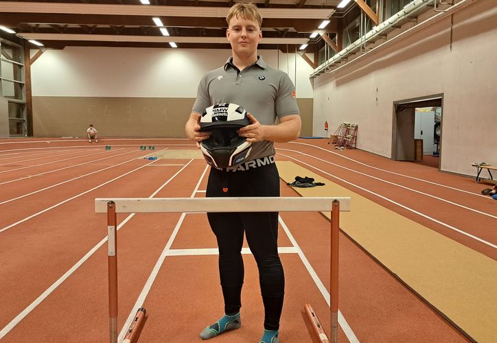 Tim Kesseler studiert Sport und Ethik auf Lehramt an der Universität Leipzig. Er wurde mit seinem Team 2023 U 23-Weltmeister im Viererbob, 2024 startete er bei der U23-WM in St. Moritz. Foto: Ulf Walther