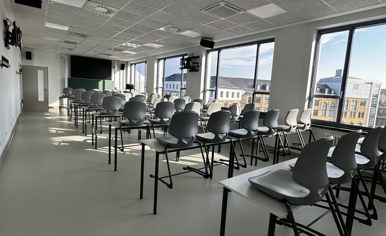 Seit Anfang November können die neuen und modernen Seminarräume im Studienzentrum der Medizinischen Fakultät genutzt werden. Foto: Hans Telle